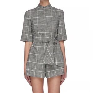 Alice and Olivia women’s romper medium gray tie waist mock neck